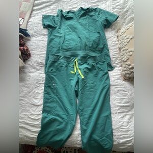Figs Kade pants and Casma Scrub top - used in good condition